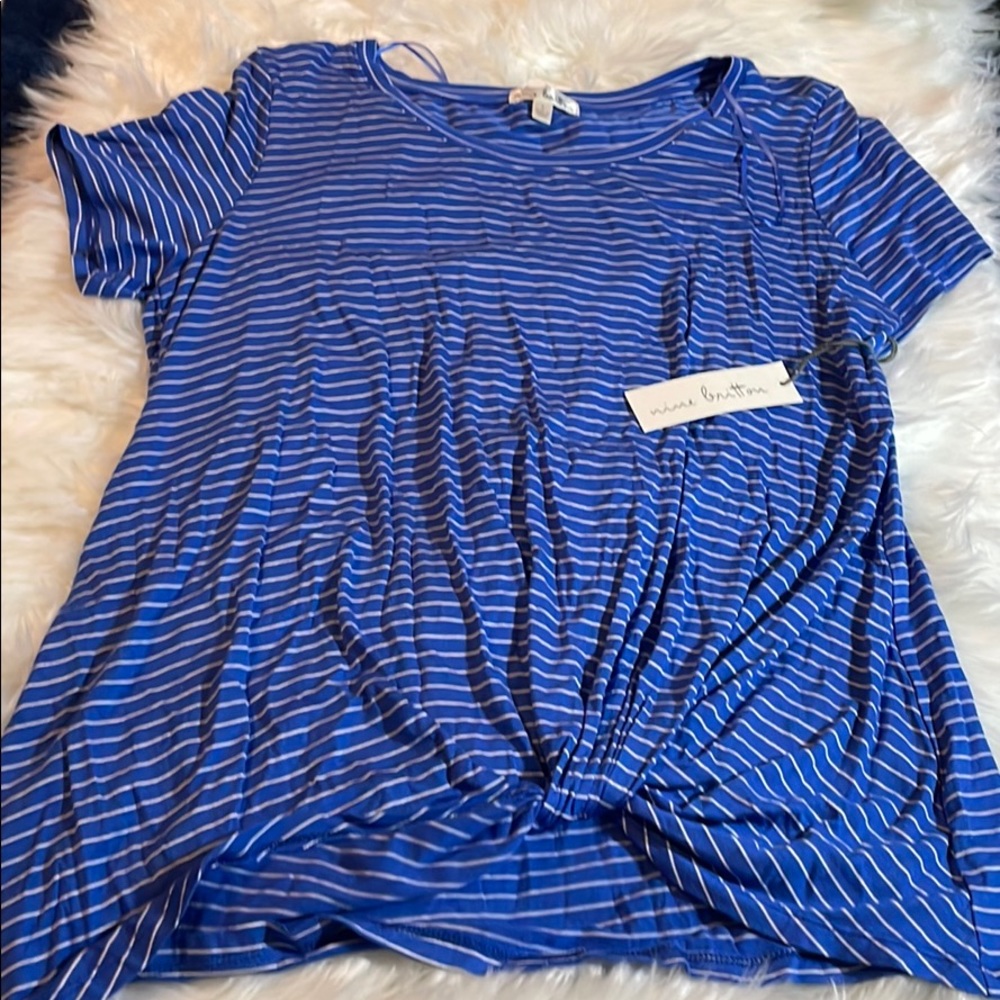 Nine Britton blouse with front knot